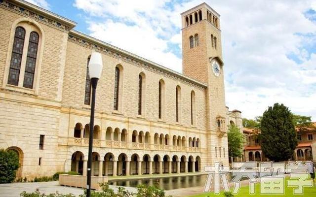 奥克兰大学留学费用