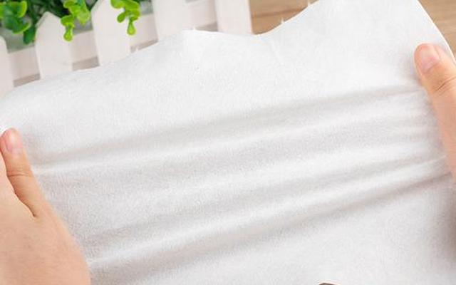 用毛巾好还是一次性洗脸巾好