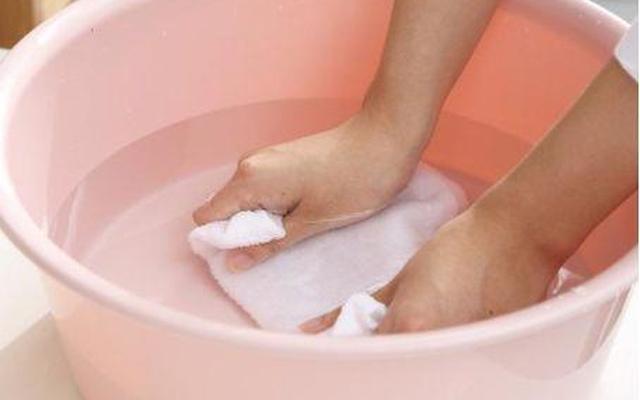 洗完的衣服有一股闷臭味