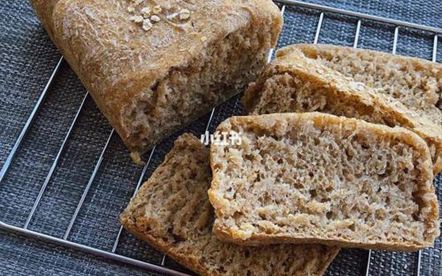 全麦面包是指用什么做的