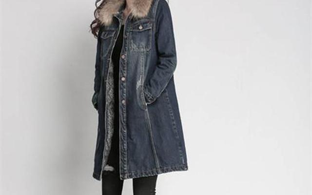 冬天长款牛仔外套怎么搭配
