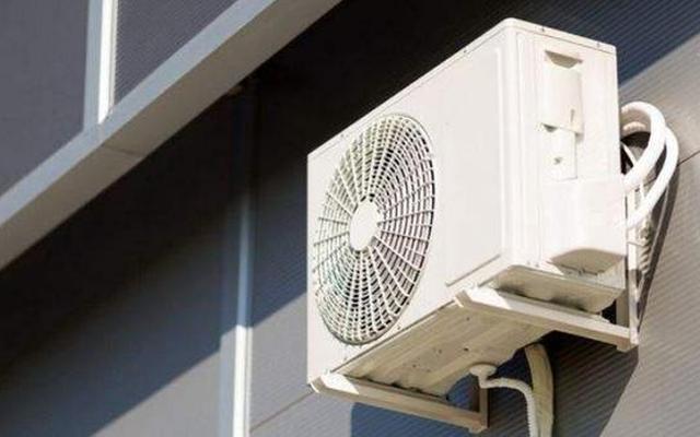 夏天空调外机滴水解决方法视频