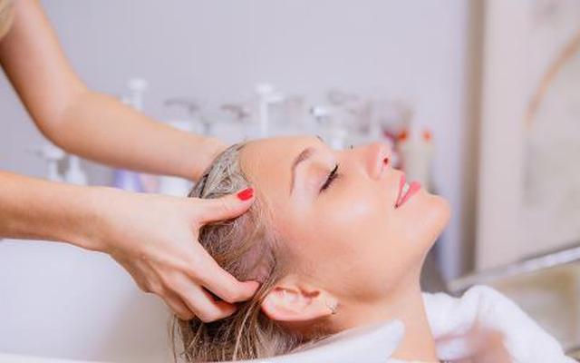 七天不洗头相当于给头发