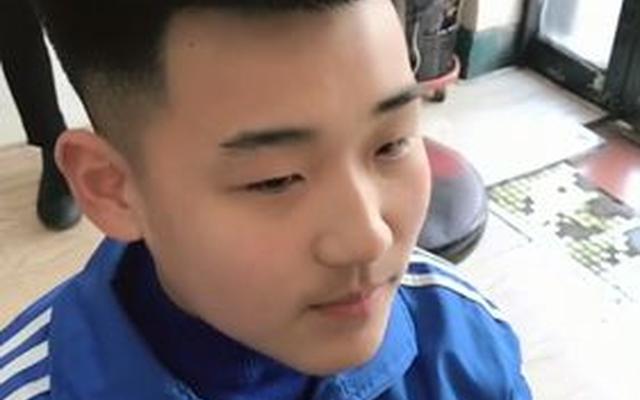 怎么和理发师说剪碎盖头