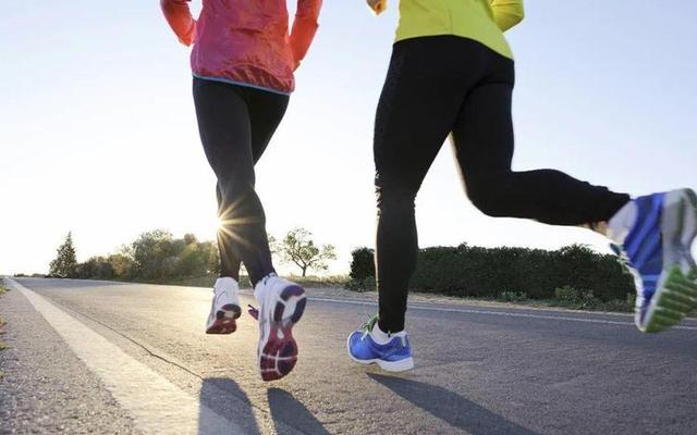 晚上跑完步饿了吃什么好