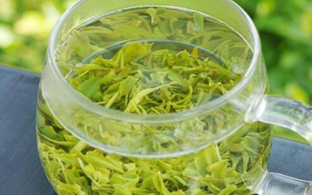 早上空腹喝绿茶的功效