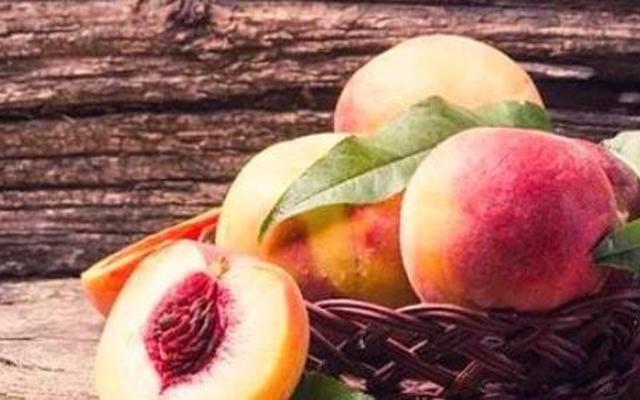 桃子变软变黑了无异味怎么回事