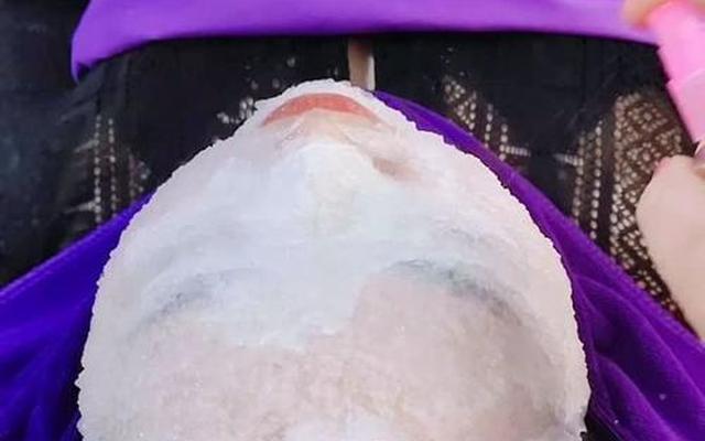 正确的灌肤方法用保鲜膜吗