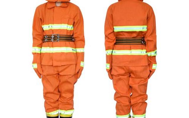 消防员的衣服是什么颜色的图片