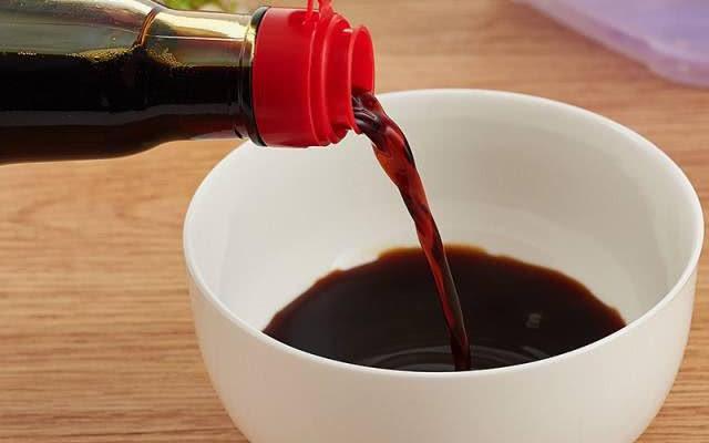 生抽可以用老抽代替吗、老抽加水可以当生抽用吗