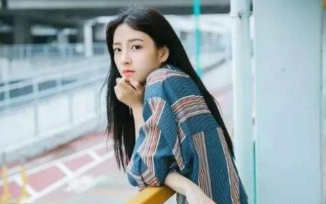 男生主动发照片给女生说明什么