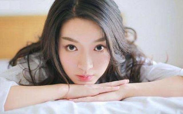 如何幽默哄女孩子开心 如何幽默哄女孩子开心