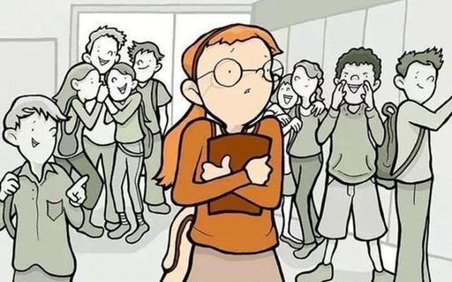 学校如何对付搞小团体的人