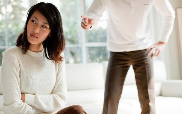 怀疑老婆有外遇他不承认怎么办