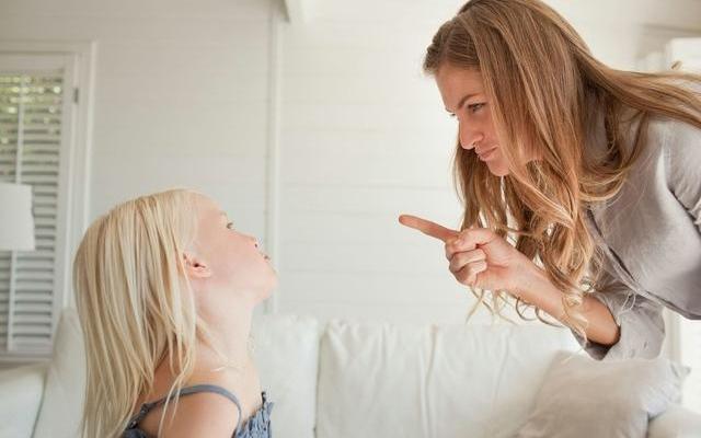 经常吼孩子会对孩子造成什么影响