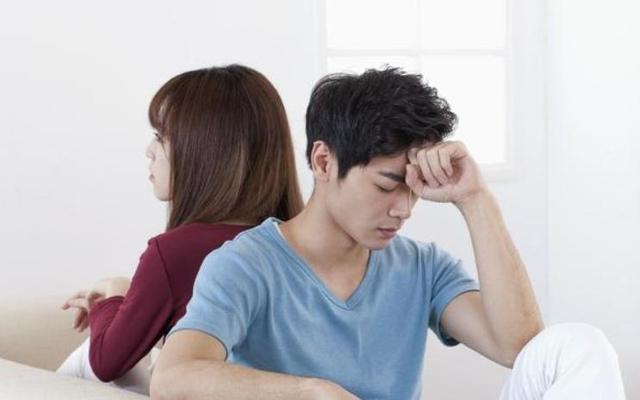 老公出轨后冷暴力多久会离婚(老公出轨冷暴力不沟通不离婚)