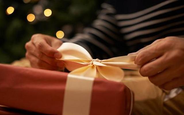 男生送礼物是试探吗