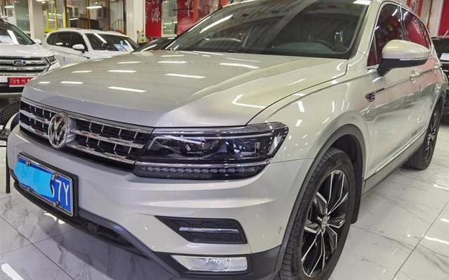 2022款途观l330旗舰版怎么开启玻璃水刮玻璃