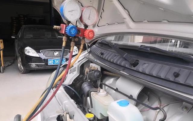 怎么判断汽车空调是否缺氟
