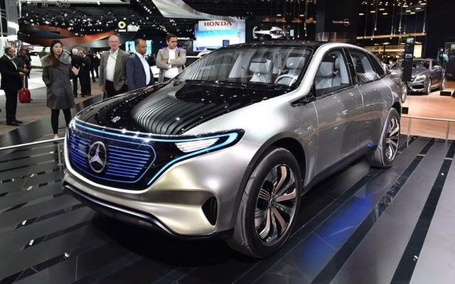 奔驰纯电动汽车eqs