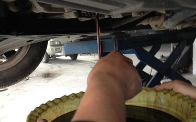 轿车多久换一次变速箱油 轿车多久换一次变速箱油