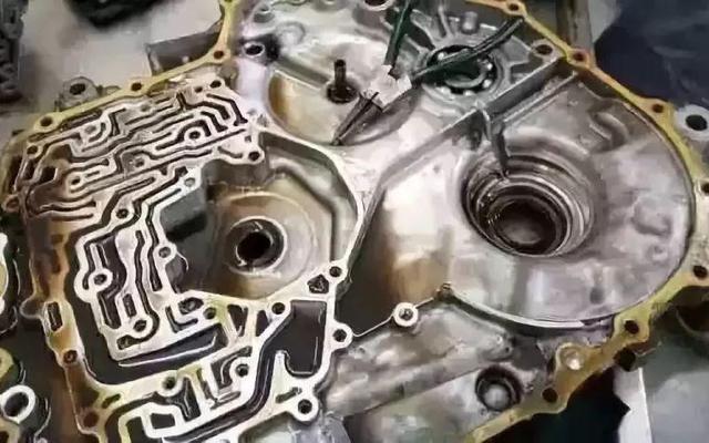 轿车多久换一次变速箱油