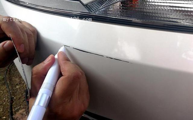 自己补漆修复车身划痕