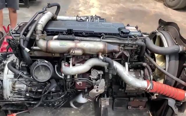 开车中什么行为最伤发动机