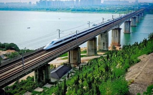 武广高铁将实现提速