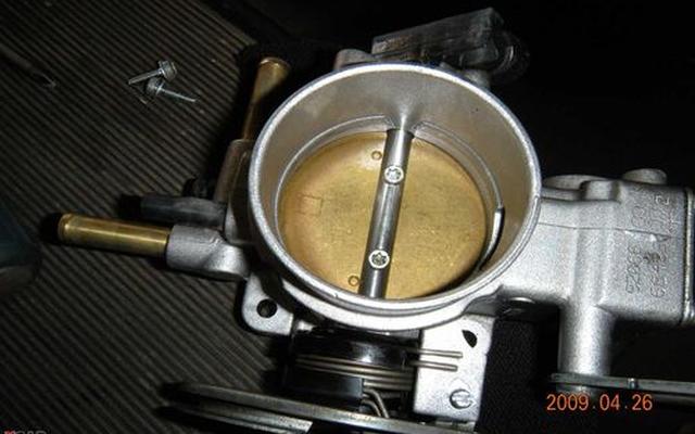 汽车节气门多久清洗一次