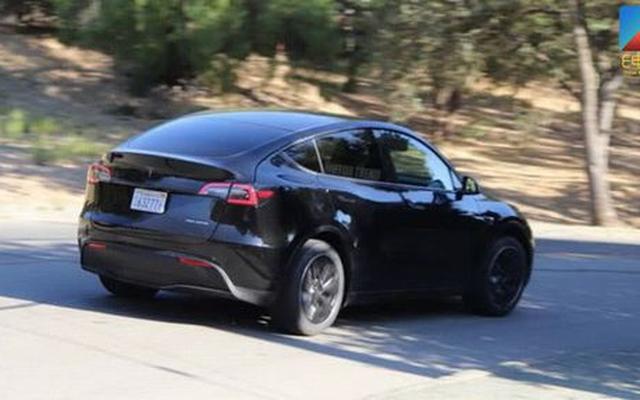 特斯拉y标准续航多少度电