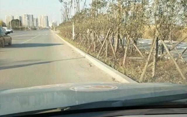 靠边停车最简单的方法科目三