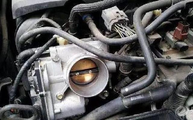 车子节气门多久洗一次比较好