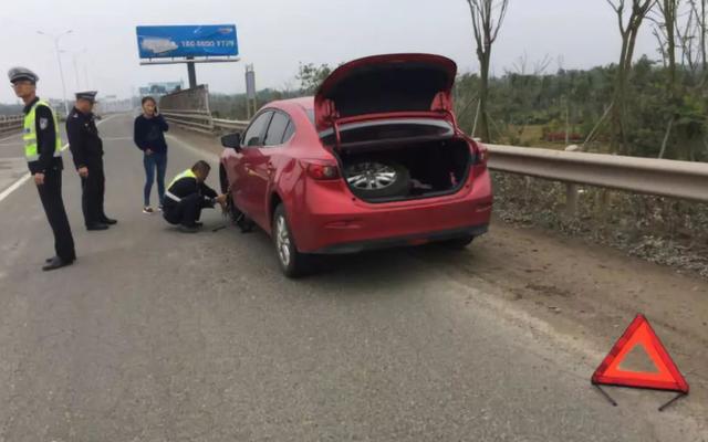 避免爆胎的错误的做法是什么? a