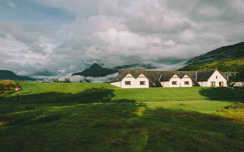 干咳是否会伴随其他身体症状出现