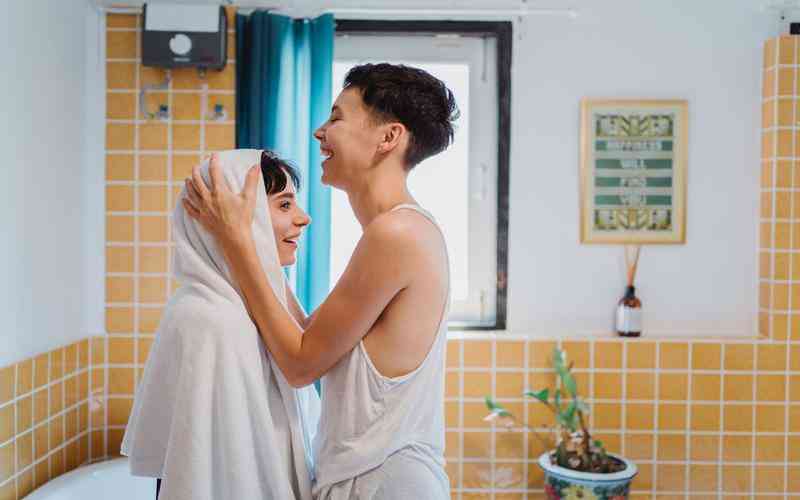 在QQ应用中取消超级QQ的步骤是什么