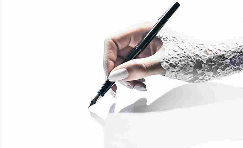 如何避免眼线液刷头干涸