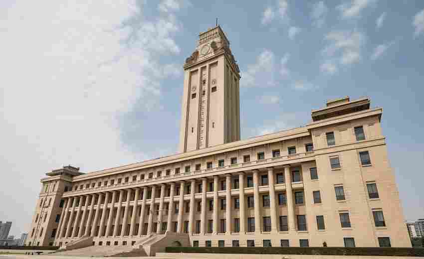 如何参与天津商业大学的校友活动